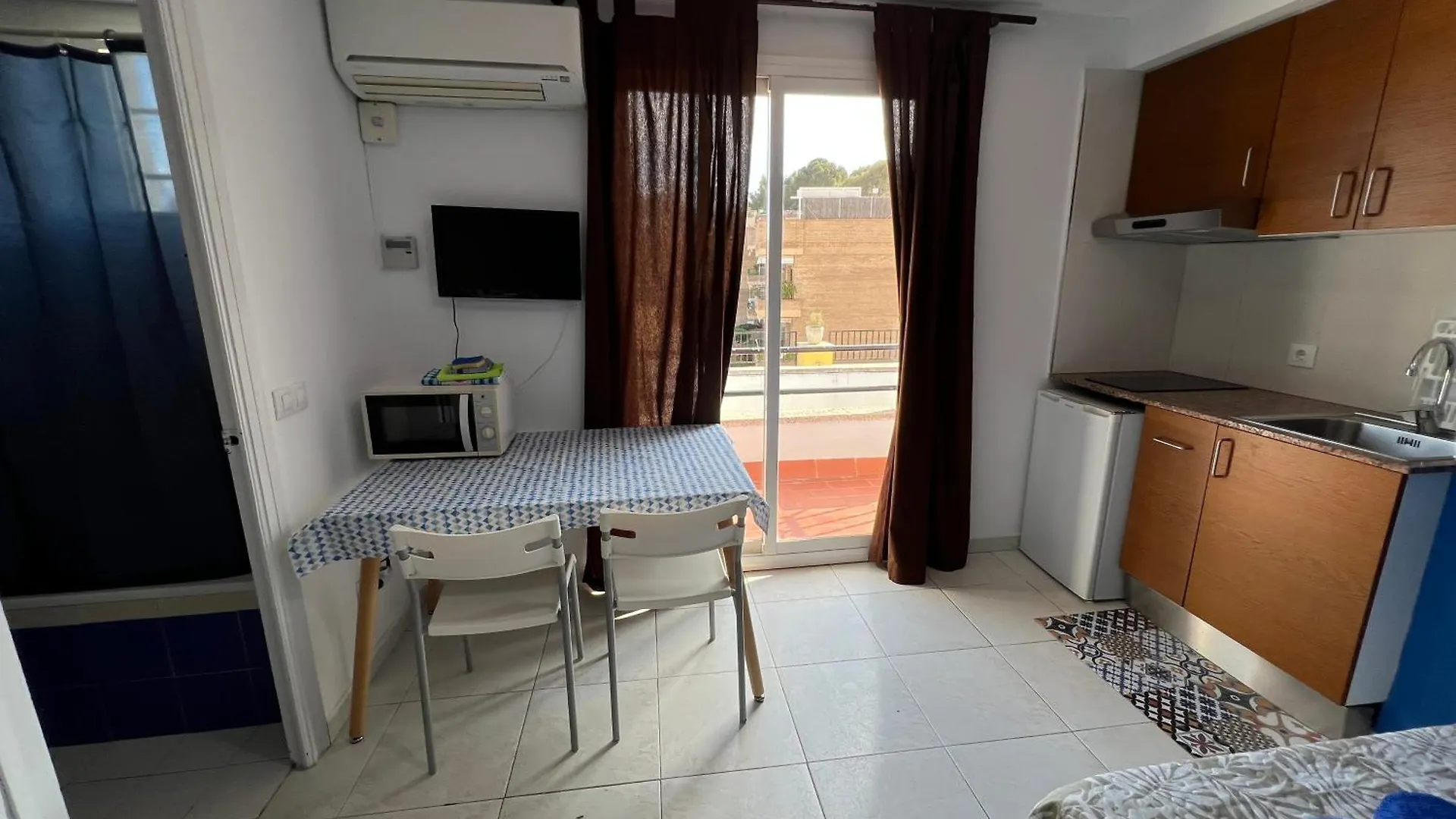 Apartment Apartaments Monjardi Lloret de Mar