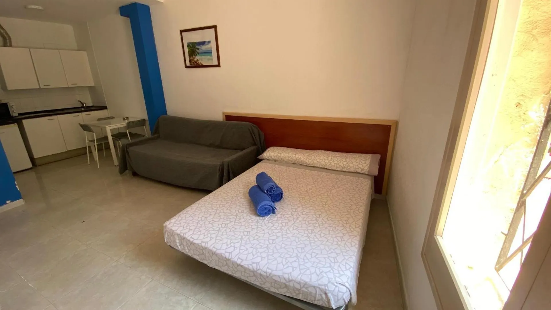 Apartaments Monjardi Lloret de Mar 0*,  Spain